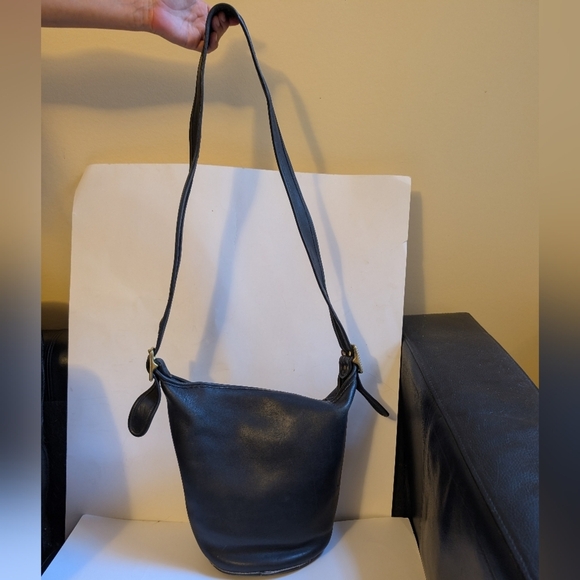VINTAGE Coach HELEN Black Leather Bucket Shoulder Crossbody Bag K6M 9953 - Picture 5 of 16